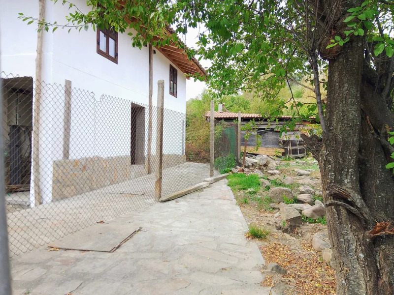Продава КЪЩА, гр. Елена, област Велико Търново, снимка 9 - Къщи - 52602796