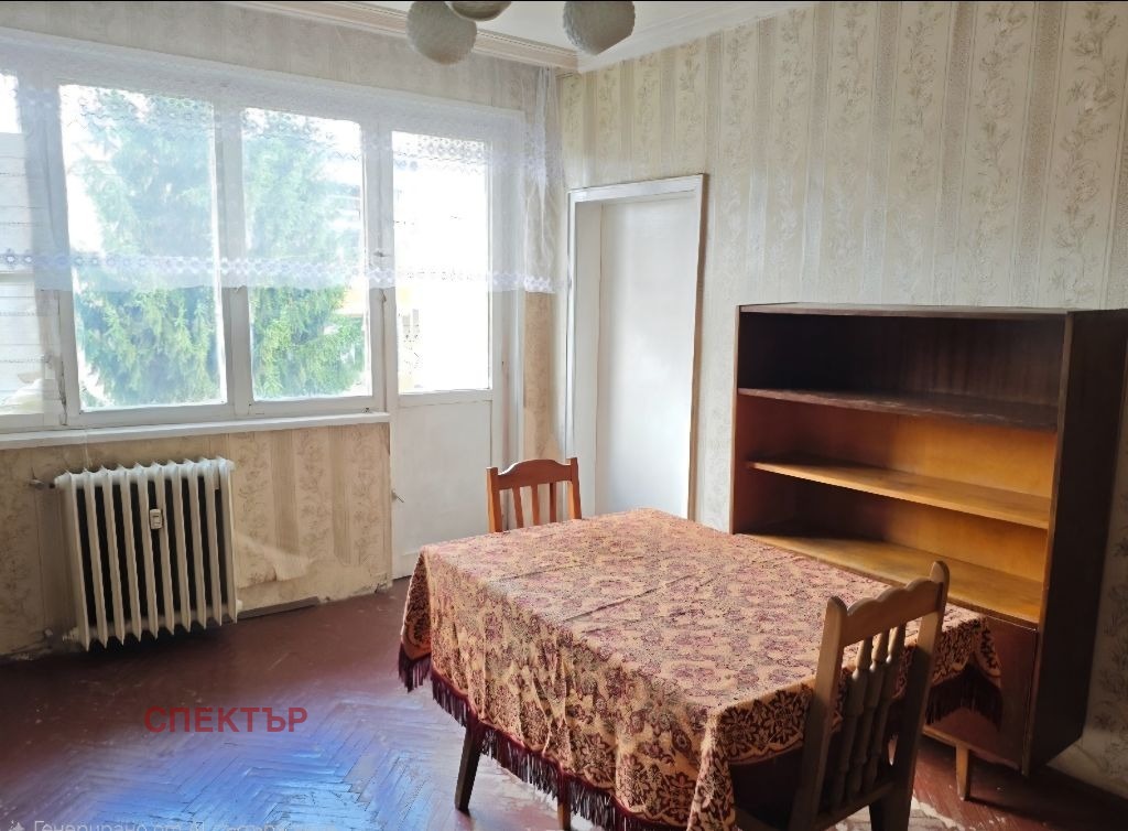 Продава 2-СТАЕН, гр. Перник, Център