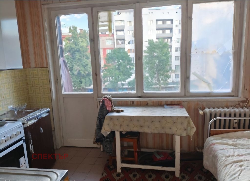 Продава 2-СТАЕН, гр. Перник, Център, снимка 2 - Апартаменти - 56032272