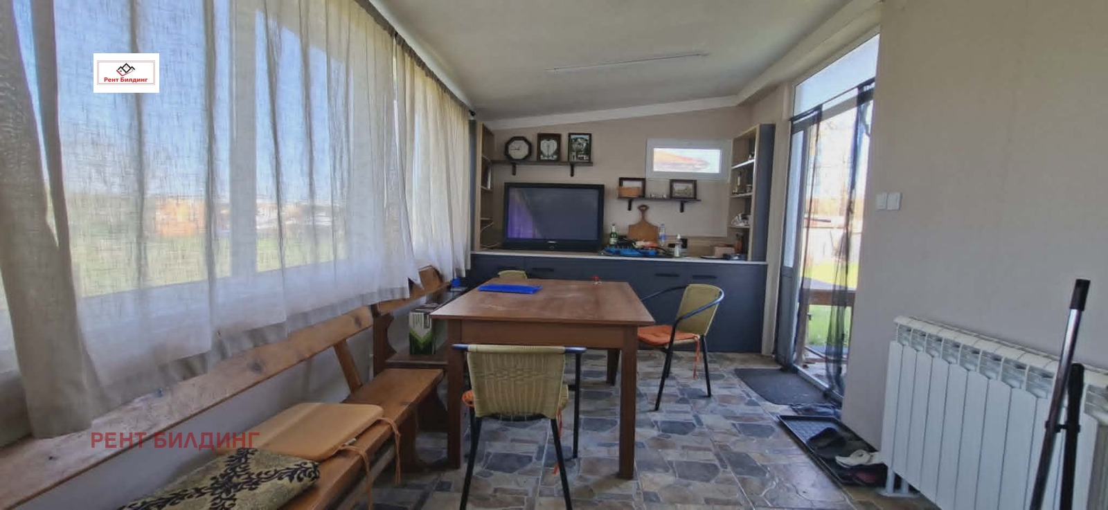 Продава КЪЩА, с. Ливада, област Бургас, снимка 2 - Къщи - 54073273