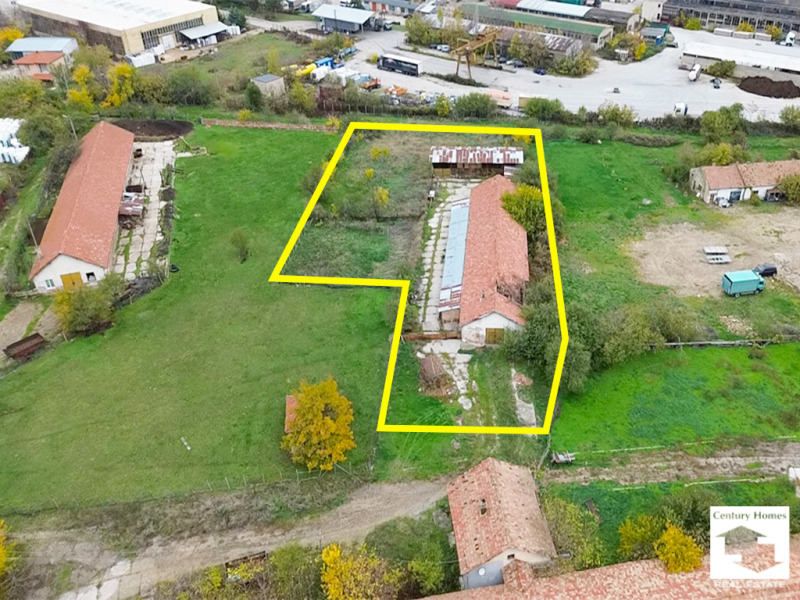 Продава ПАРЦЕЛ в област Велико Търново, гр. Лясковец - 3200 кв.м / 205 000 € » 400 945.15 лв., СЕНТЧЪРИ ХОУМС