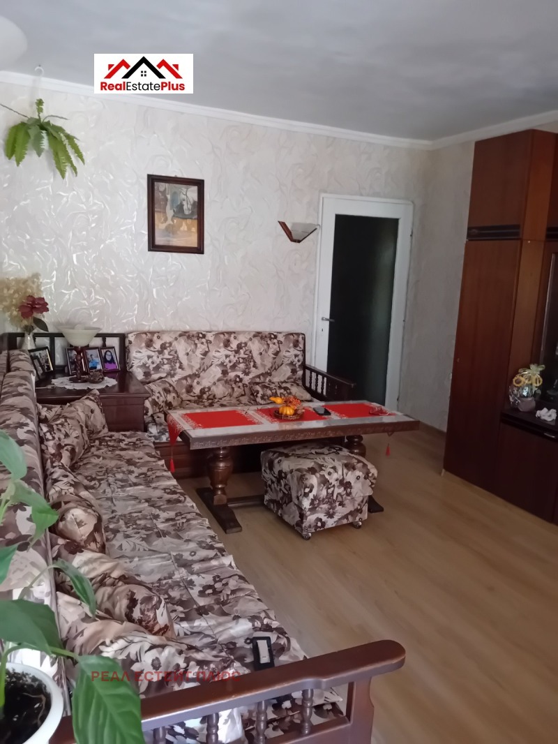Продава  3-стаен град Плевен , Идеален център , 83 кв.м | 18531354 - изображение [2]