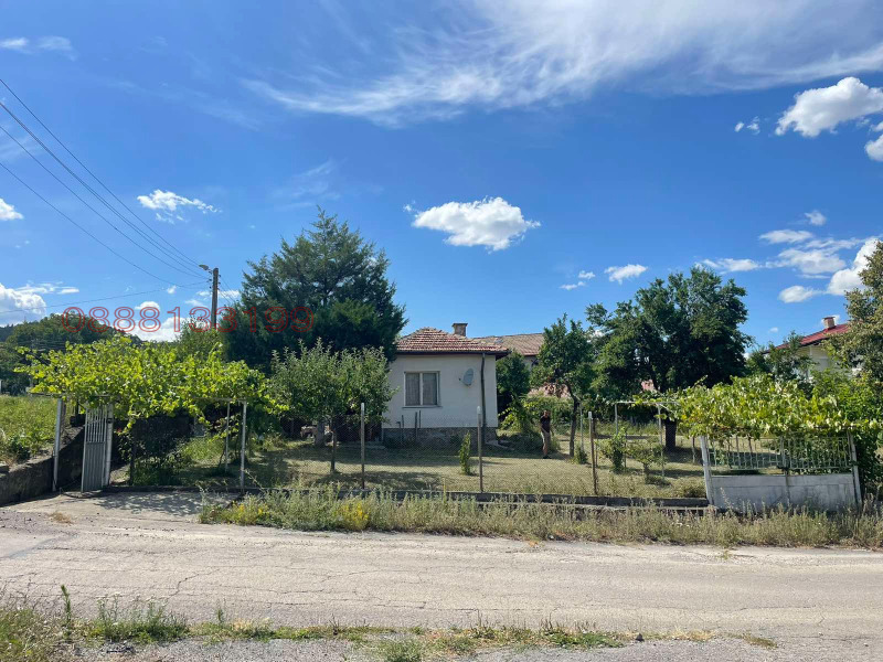 Продава КЪЩА, с. Чуковец, област Перник, снимка 2 - Къщи - 52779137