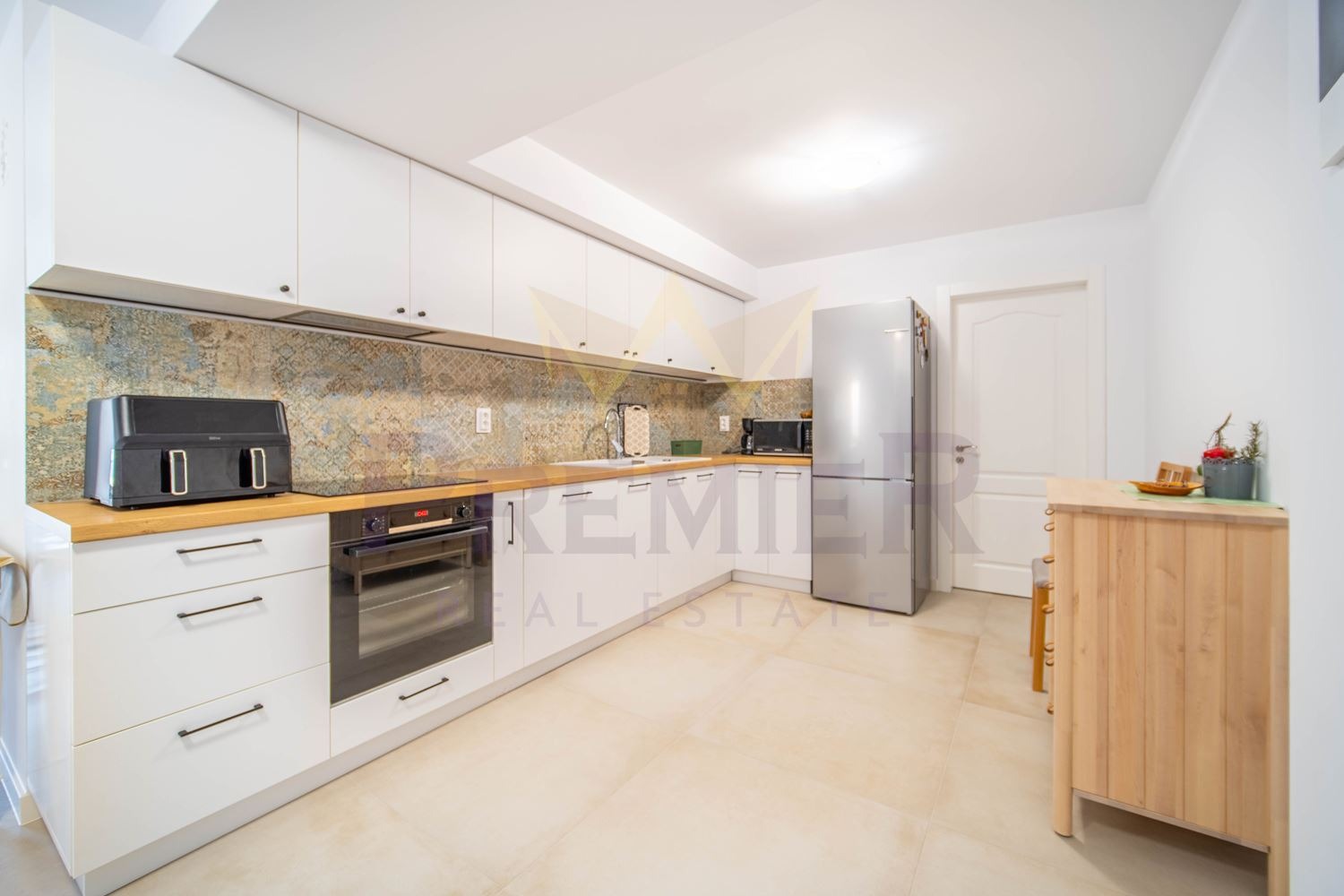 Продава 3-СТАЕН, гр. Варна, Галата, снимка 3 - Апартаменти - 54366658