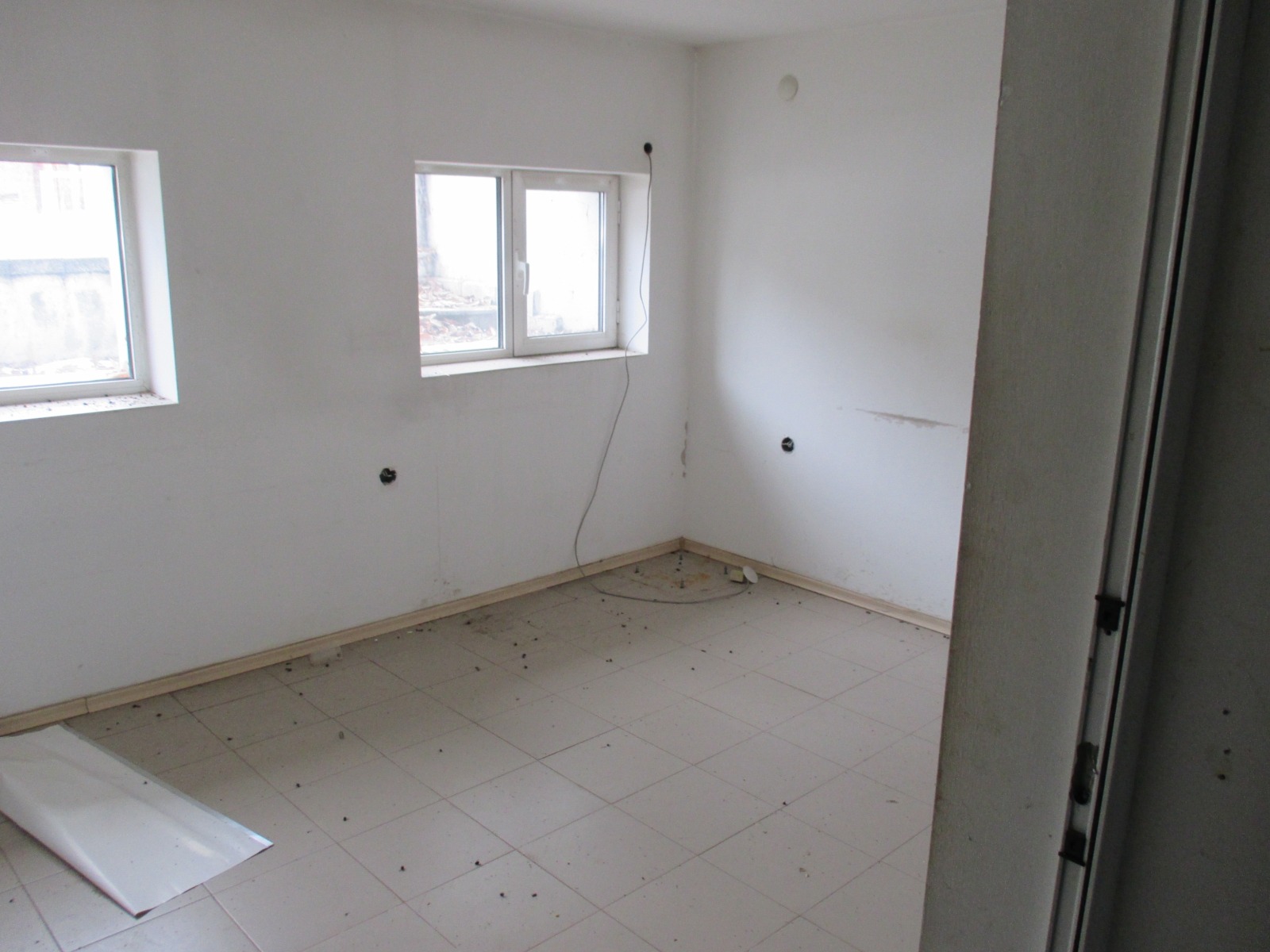 Продава МАГАЗИН, гр. Кърджали, Център, снимка 12 - Магазини - 56045617