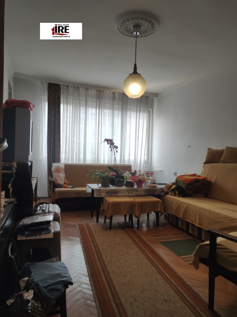 Продава 3-СТАЕН в град Хасково, Училищни - 88 кв.м / При запитване, НЕДВИЖИМИ ИМОТИ- ИРЕ