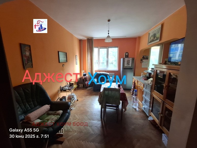 Na prodej  2 ložnice Šumen , Voenno učilište , 75 m2 | 85342512 - obraz [2]
