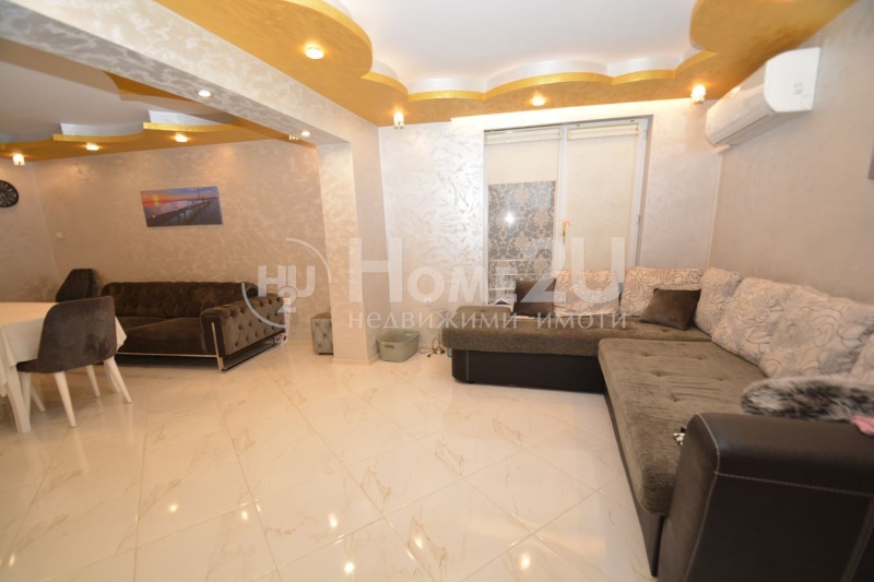 In vendita  3+ camere da letto Varna , Tsentar , 136 mq | 91040170