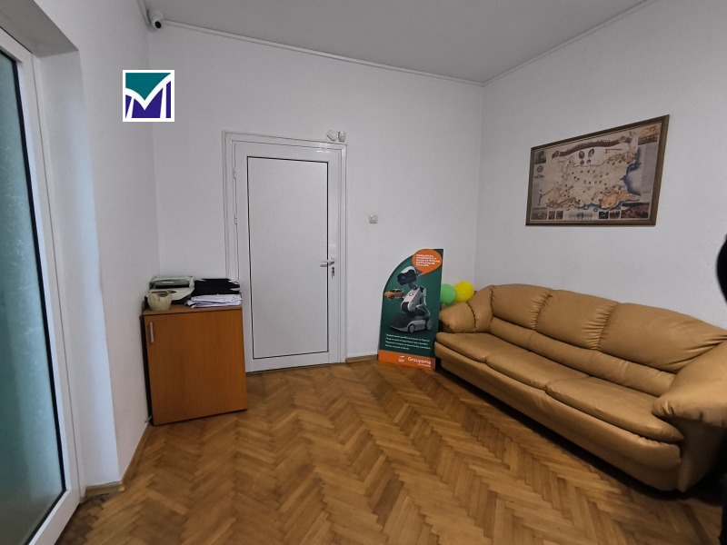 Продава ЕТАЖ ОТ КЪЩА, гр. Враца, Център, снимка 6 - Етаж от къща - 52442843