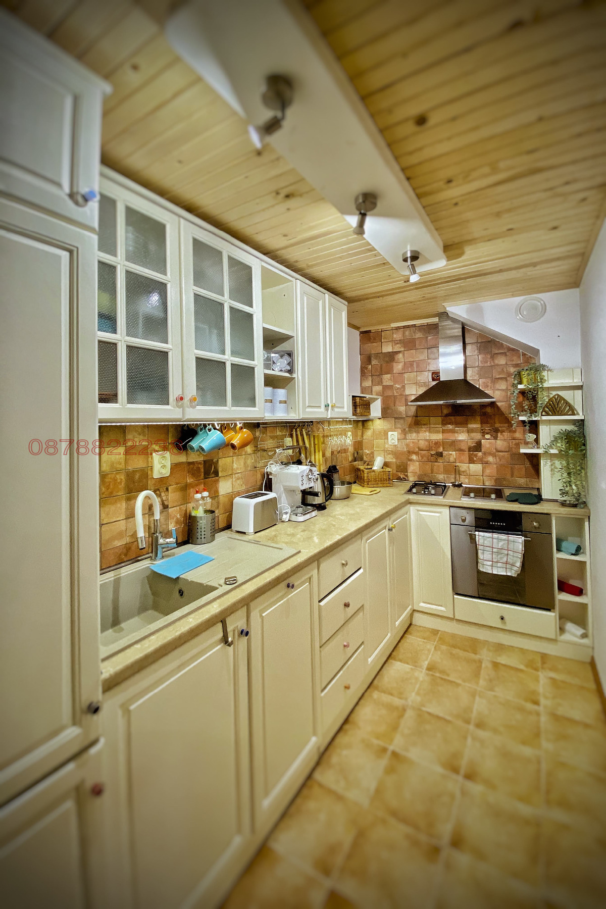 Продава ЕТАЖ ОТ КЪЩА, гр. Велико Търново, Стара част, снимка 7 - Етаж от къща - 54099353