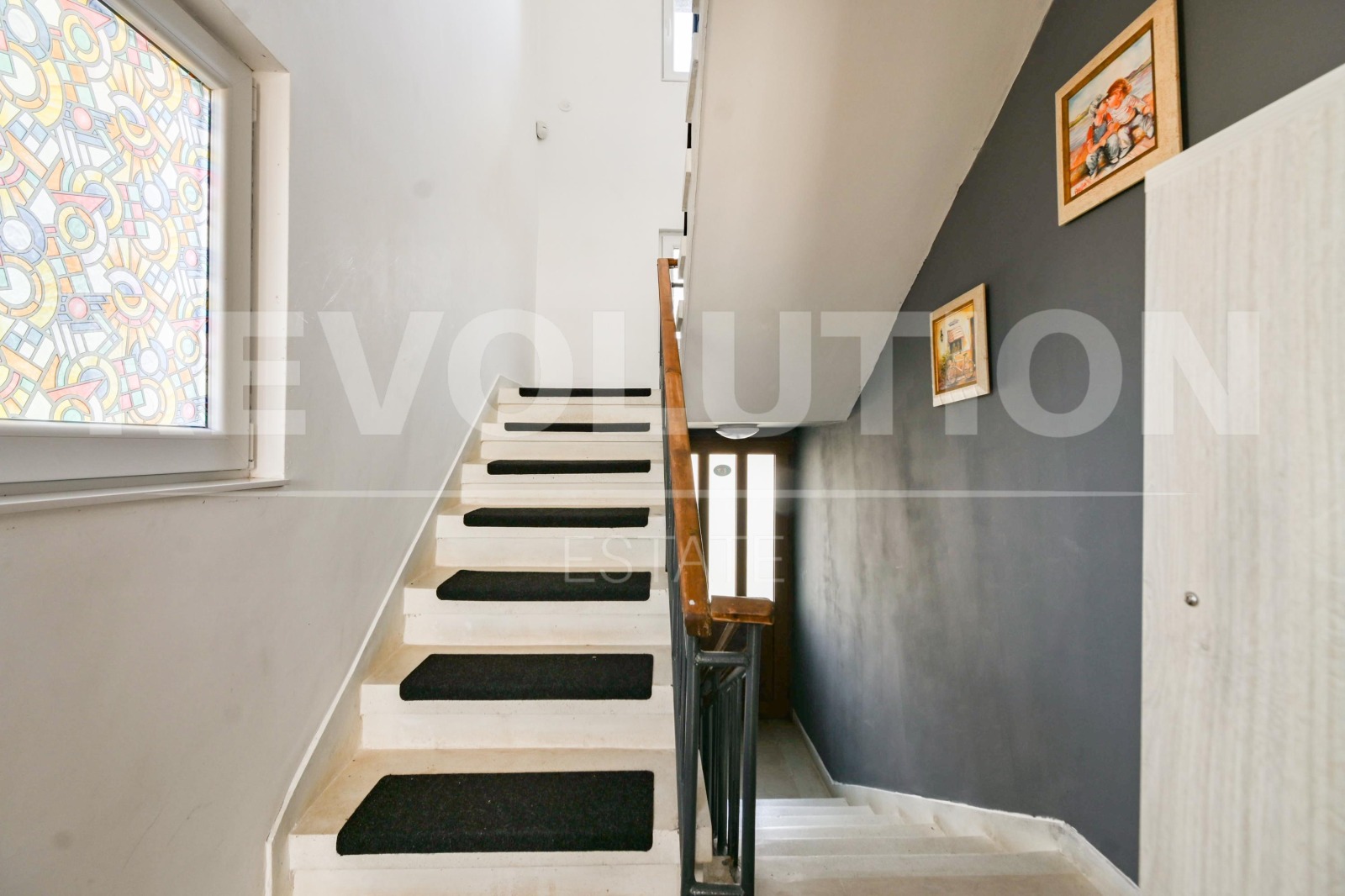 Продава КЪЩА, с. Егълница, област Перник, снимка 7 - Къщи - 54366280