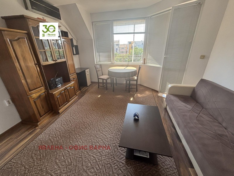 Продаја  Студио Варна , Погреби , 40 м2 | 81715022