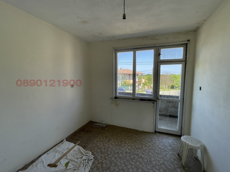 Продава ЕТАЖ ОТ КЪЩА, с. Варвара, област Бургас, снимка 8 - Етаж от къща - 52785723