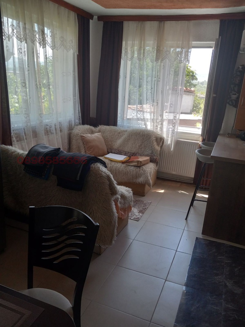 Продава  Етаж от къща град Перник , Църква , 78 кв.м | 77735261 - изображение [12]