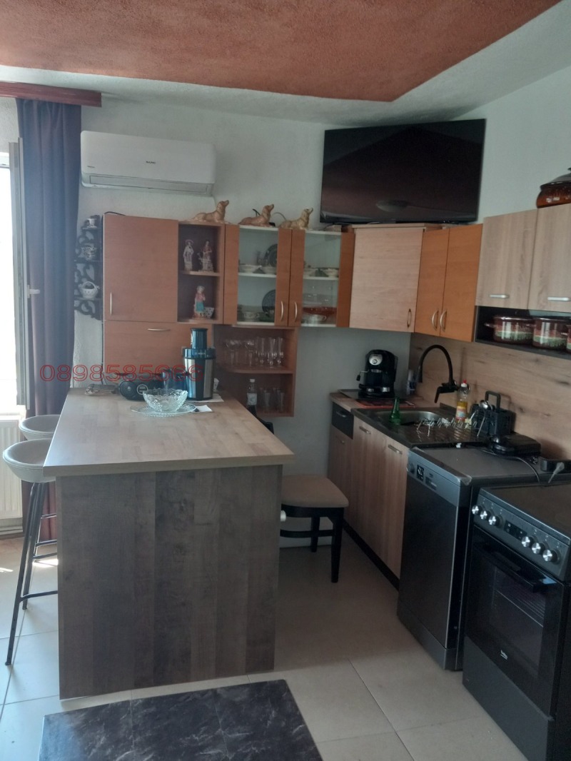 Продава  Етаж от къща град Перник , Църква , 78 кв.м | 77735261 - изображение [14]