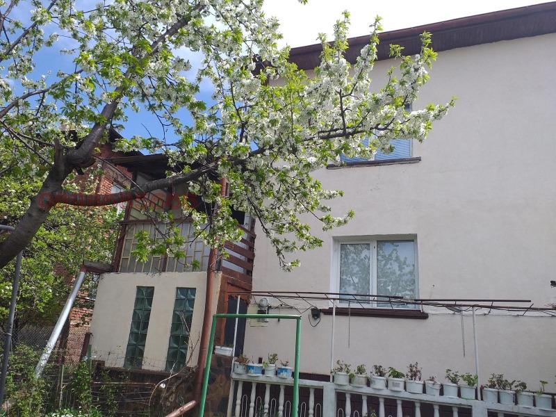 Продава ЕТАЖ ОТ КЪЩА, 78 кв.м.131 500 €257 191.65 лв.град Перник, Църква 21:40 на 05 Ноември 2025 Продава ЕТАЖ ОТ КЪЩА, 78 кв.м.131 500 €257 191.65 лв.град Перник, Църква 21:40 на 05 Ноември 2025