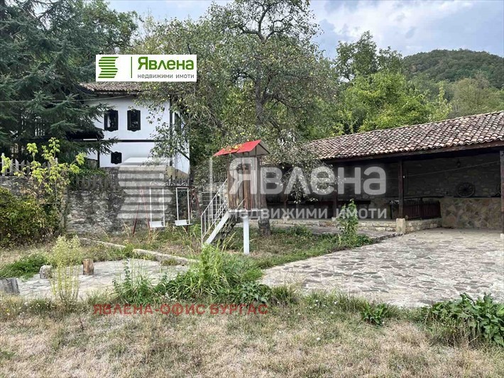 Продава КЪЩА, с. Черни връх, област Шумен, снимка 3 - Къщи - 47185546