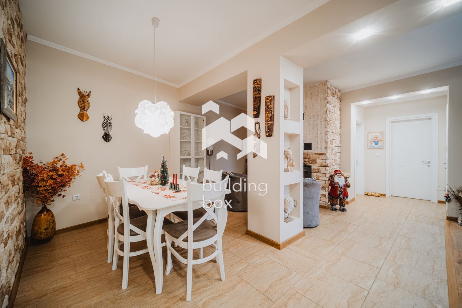 Продава КЪЩА, гр. Варна, с. Звездица, снимка 2 - Къщи - 54868421