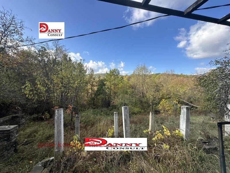 Продава ВИЛА, с. Черневци, област Габрово, снимка 2 - Вили - 41823975