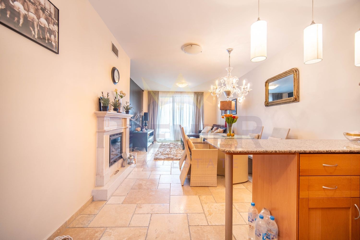 Продава 3-СТАЕН, гр. Каварна, област Добрич, снимка 3 - Апартаменти - 53859748