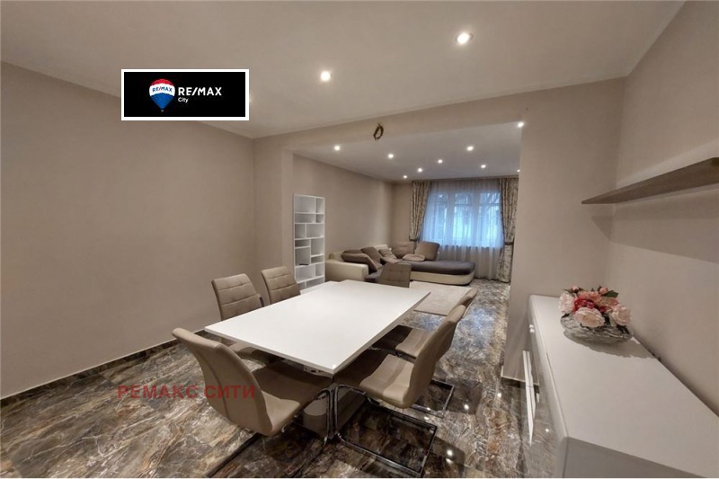 Продава  3-стаен град София , Лозенец , 82 кв.м | 87665856