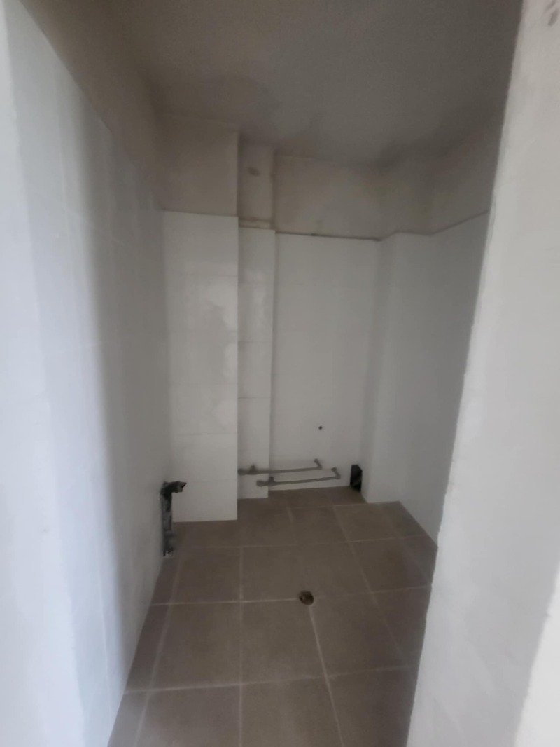Продава  3-стаен град Плевен , 9-ти квартал , 97 кв.м | 91332360 - изображение [8]