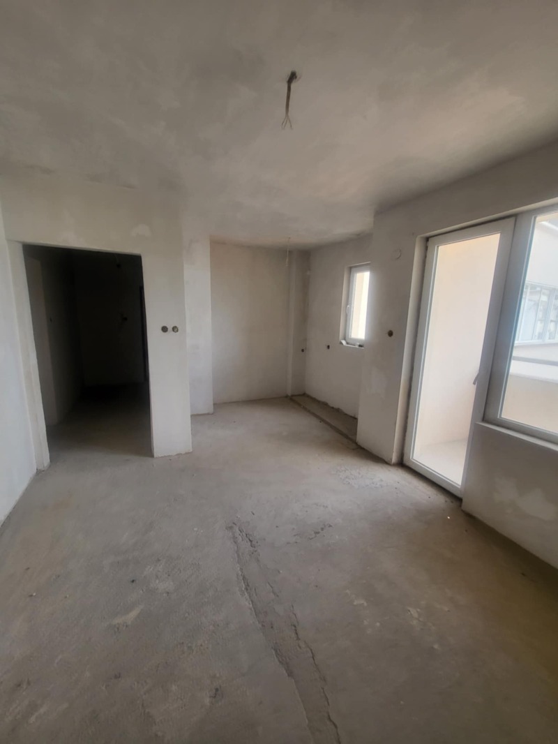 Продава  3-стаен град Плевен , 9-ти квартал , 97 кв.м | 91332360 - изображение [3]