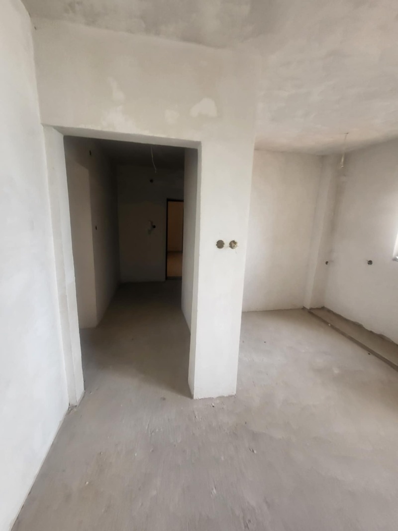 Продава  3-стаен град Плевен , 9-ти квартал , 97 кв.м | 91332360 - изображение [4]