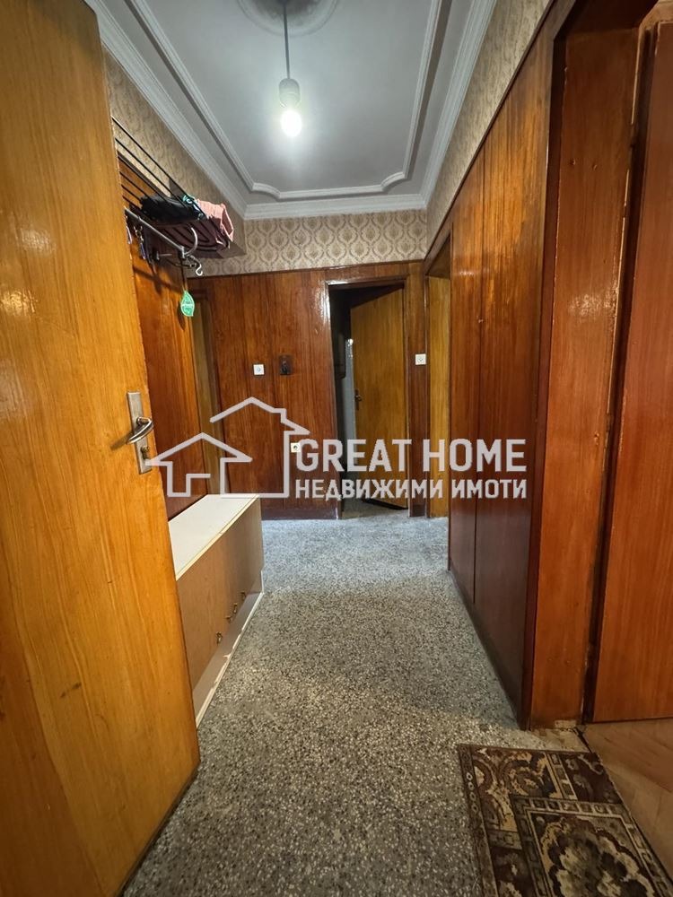 Продава МНОГОСТАЕН, гр. Търговище, Вароша, снимка 2 - Апартаменти - 51908377