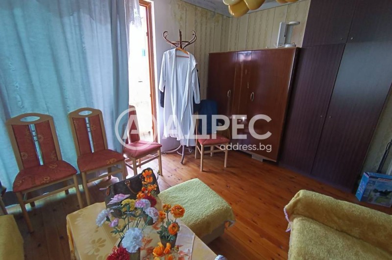 Eladó  Ház emelete Razgrad , Zsitnica , 126 négyzetméter | 17898747