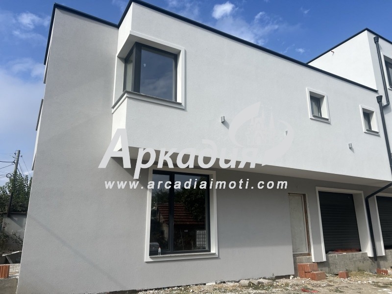 Продава КЪЩА, гр. Пловдив, Беломорски, снимка 2 - Къщи - 52279212