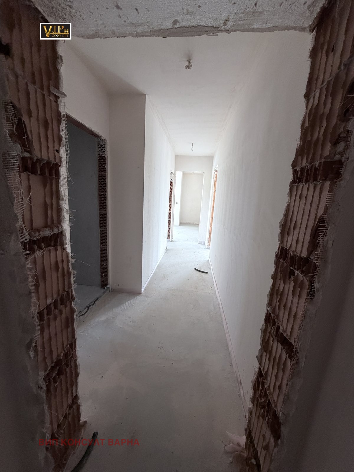 Продава 3-СТАЕН, гр. Варна, Изгрев, снимка 2 - Апартаменти - 55279698