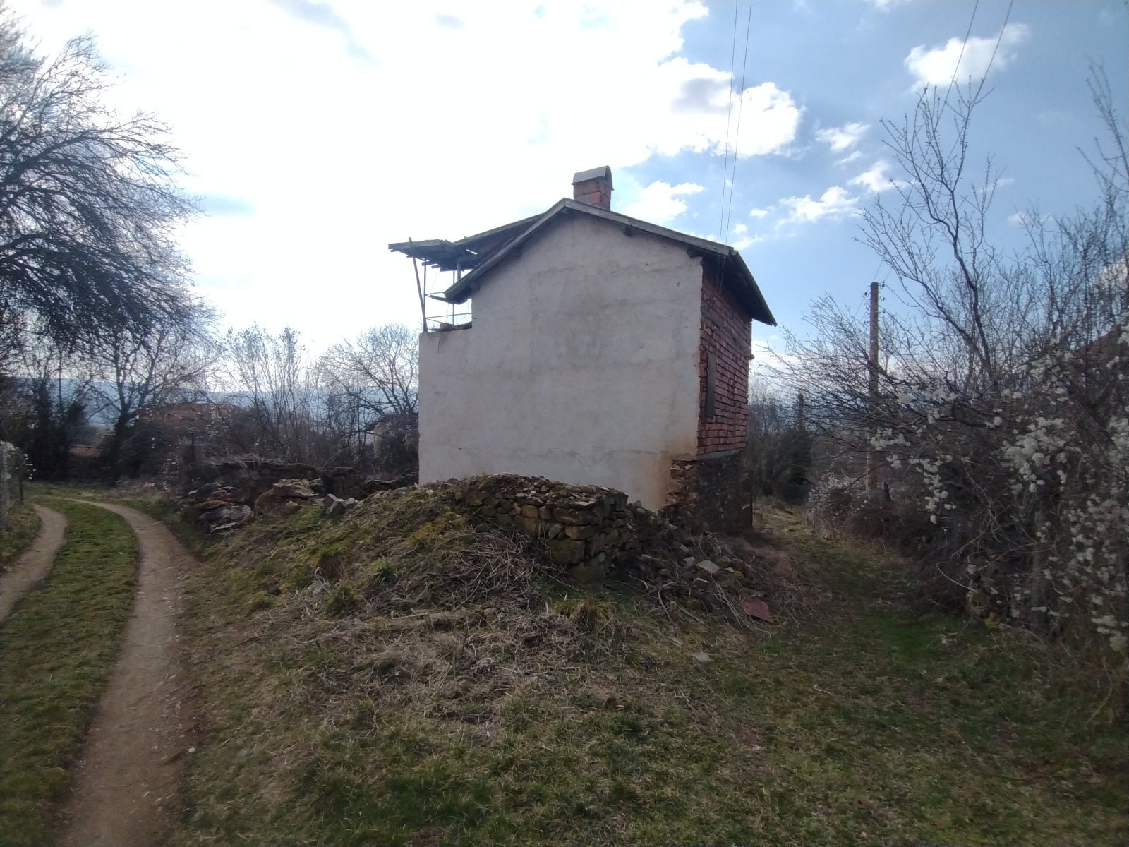 Продава КЪЩА, гр. Трън, област Перник