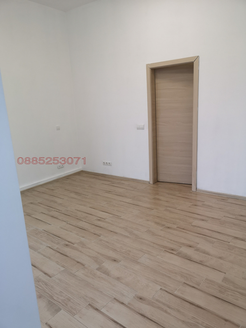 Продава  Магазин град Бургас , Славейков , 35 кв.м | 97699096 - изображение [2]