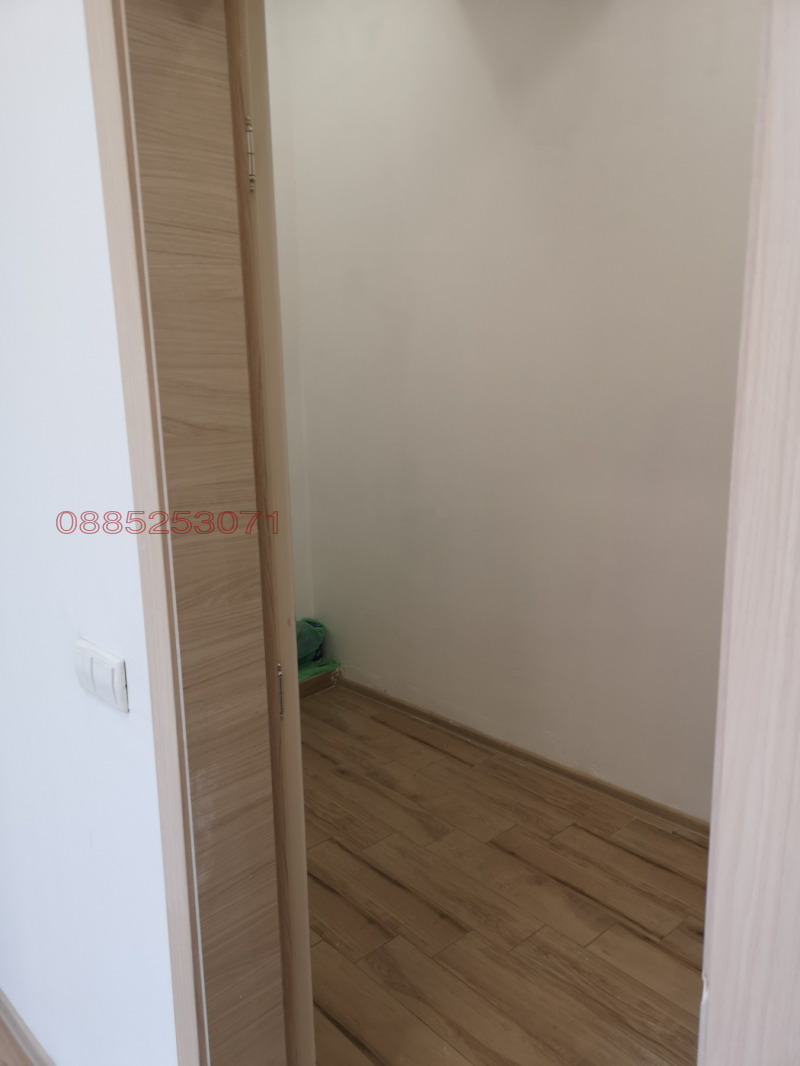 Продава  Магазин град Бургас , Славейков , 35 кв.м | 97699096 - изображение [5]