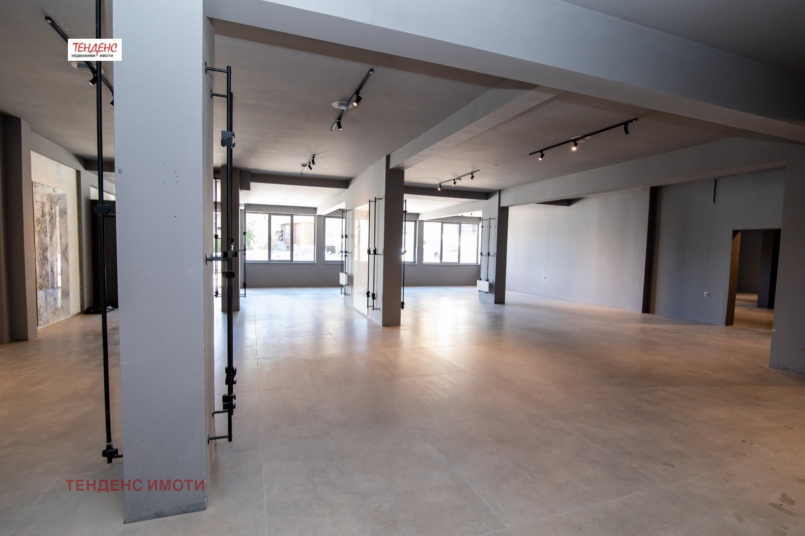 Продава МАГАЗИН, гр. Кърджали, Възрожденци, снимка 6 - Магазини - 53622040