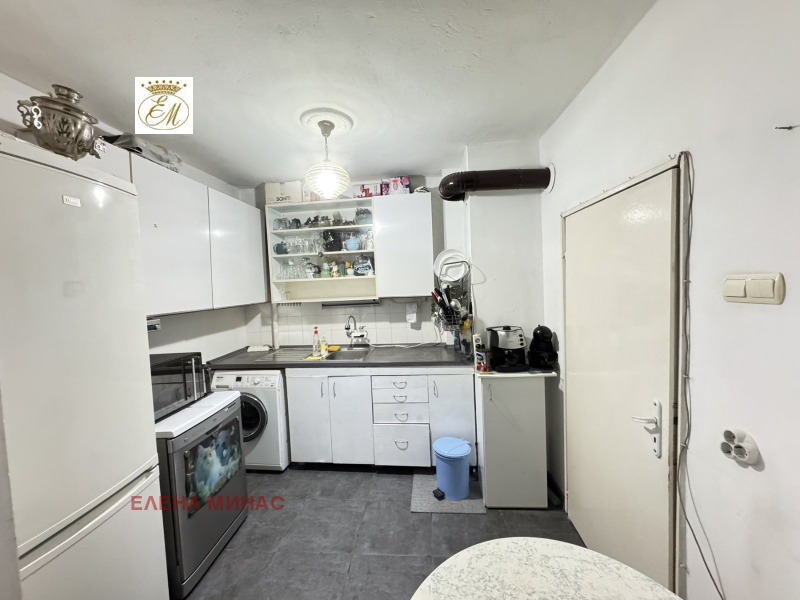 Продава 3-СТАЕН в град Шумен, Добруджански - 74 кв.м / 125 000 € » 244 478.75 лв., ЕЛЕНА МИНАС