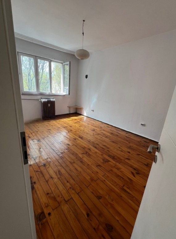 Te koop  1 slaapkamer Sofia , Tsentar , 72 m² | 63377954 - afbeelding [2]