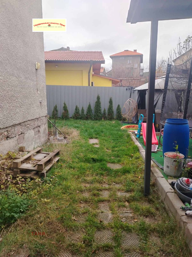 Продава КЪЩА, гр. Перник, Ралица, снимка 3 - Къщи - 52673746