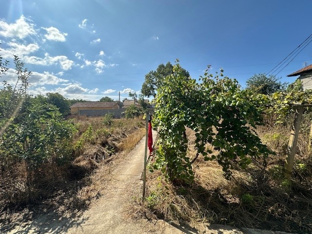 Продава ПАРЦЕЛ, с. Тръстиково, област Варна