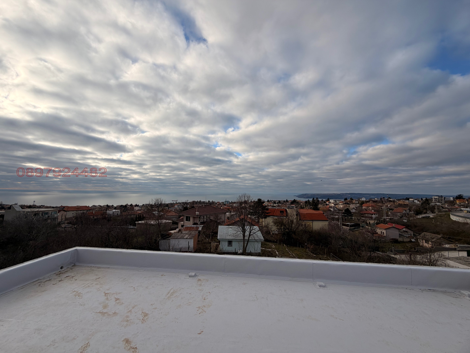 Продава КЪЩА, гр. Варна, м-т Горна Трака, снимка 2 - Къщи - 53763228