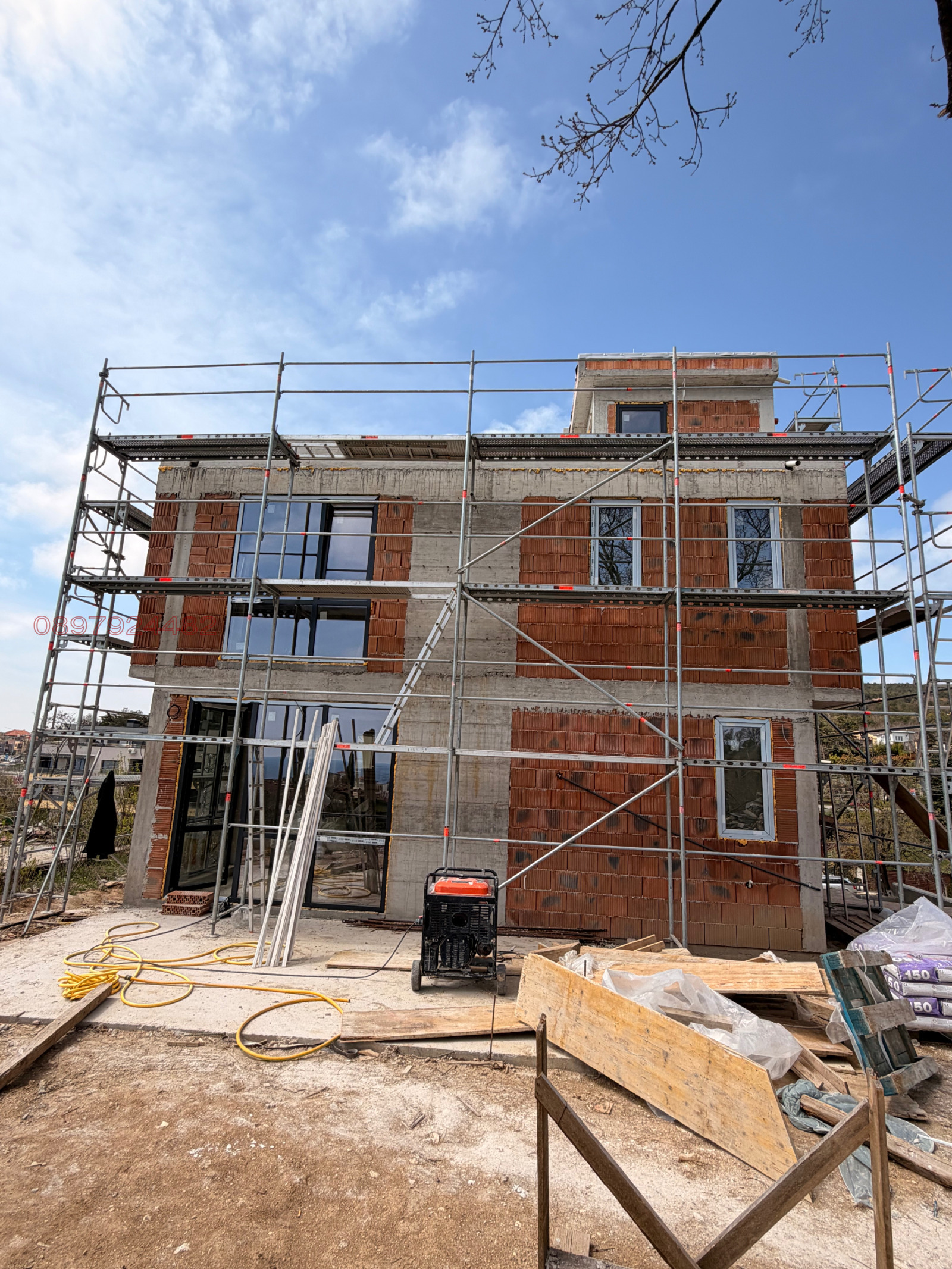 Продава КЪЩА, гр. Варна, м-т Горна Трака