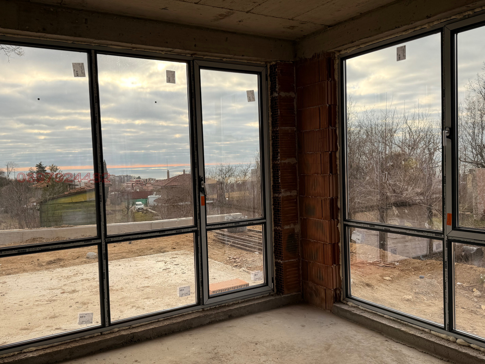 Продава КЪЩА, гр. Варна, м-т Горна Трака, снимка 4 - Къщи - 53763228