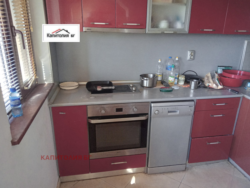 Продава КЪЩА в град Кърджали, Резбарци - 400 кв.м / 350 000 € » 684 540.50 лв., КАПИТОЛИЯ БГ