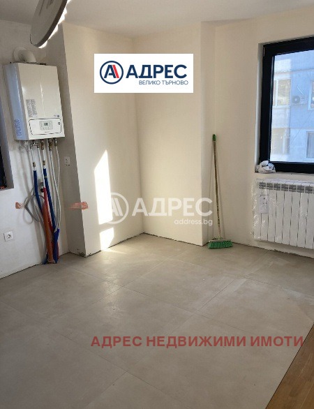 Продава 3-СТАЕН, гр. Велико Търново, Център, снимка 2 - Aпартаменти - 47191609