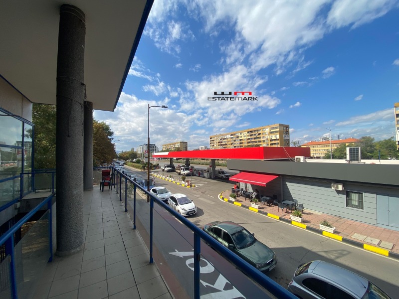 Te koop  Kantoor Sofia , Podujane , 877 m² | 14026228 - afbeelding [9]