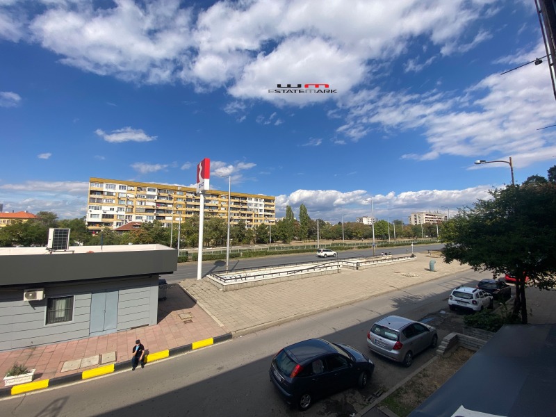 Te koop  Kantoor Sofia , Podujane , 877 m² | 14026228 - afbeelding [10]