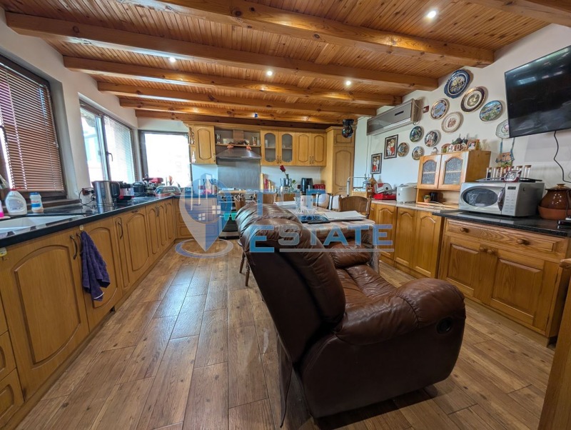 Продава КЪЩА, гр. Долна Оряховица, област Велико Търново, снимка 4 - Къщи - 53566672