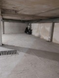 Продава  Гараж, Паркомясто град Варна , Център , 12 кв.м | 53054814
