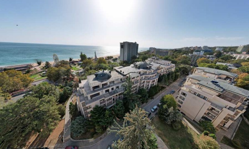 Продава 2-СТАЕН в град Варна, к.к. Златни пясъци - 74 кв.м / 120 000 € » 234 699.60 лв., СУПРИММО - ОФИС ВАРНА